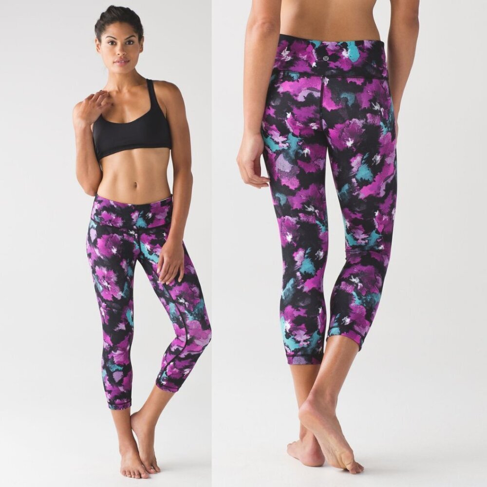 Lululemon Wunder Under Crop III In Midnight Bloom Black Deep Fuschia Size 4